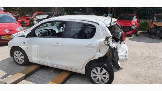 Peugeot 108 108, Hatchback, 2014 1.0 12V picture 4