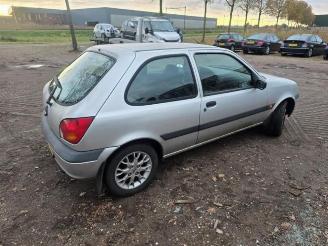 Salvage car Ford Fiesta Fiesta 4, Hatchback, 1995 / 2002 1.3i 2000/1