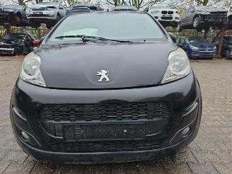 Peugeot 107 107, Hatchback, 2005 / 2014 1.0 12V picture 1