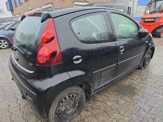 Peugeot 107 107, Hatchback, 2005 / 2014 1.0 12V picture 6