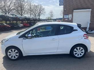 Coche siniestrado Peugeot 208 208 I (CA/CC/CK/CL), Hatchback, 2012 / 2019 1.0 Vti 12V PureTech 2014/7
