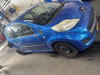 Peugeot 107 107, Hatchback, 2005 / 2014 1.0 12V picture 4