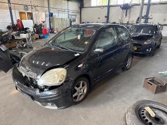 Salvage car Toyota Yaris Yaris (P1), Hatchback, 1999 / 2005 1.3 16V VVT-i 2004/4