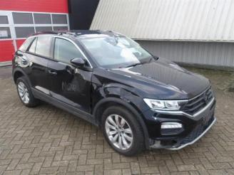 demontáž osobní automobily Volkswagen T-Roc T-Roc I, SUV, 2017 1.6 TDI BMT 16V 2018