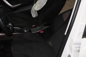 Peugeot 2008 2008 (CU), MPV, 2013 / 2019 1.2 Vti 12V PureTech 82 picture 12