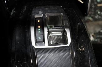 Peugeot 2008 2008 (UD/UK/UR/US/UX), MPV, 2019 e-2008 50 kWh picture 16