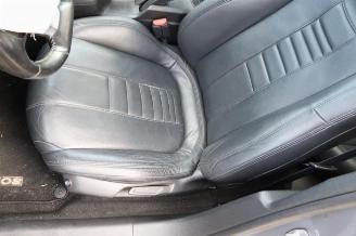 Peugeot 308 308 (L3/L8/LB/LH/LP), Hatchback 5-drs, 2013 / 2021 1.6 BlueHDi 120 picture 25