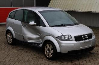 Vrakbiler auto Audi A2 A2 (8Z0), Hatchback, 2000 / 2005 1.4 16V 2001/6