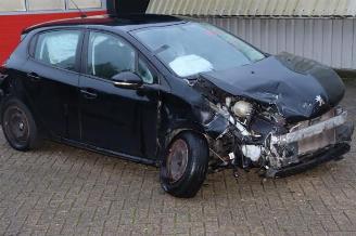 Uttjänta bilar auto Peugeot 208 208 I (CA/CC/CK/CL), Hatchback, 2012 / 2019 1.6 Blue HDi 100 2017/1