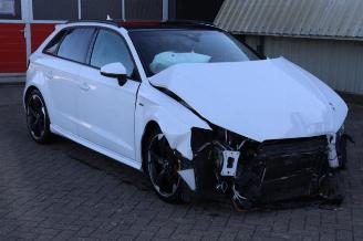Auto da rottamare Audi A3 A3 Sportback (8VA/8VF), Hatchback 5-drs, 2012 / 2020 1.4 TFSI 16V e-tron 2015/12