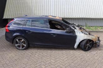 Autoverwertung Volvo V-60 V60 I (FW/GW), Combi, 2010 / 2018 2.4 D6 20V AWD Twin Engine Plug-in Hybrid 2015/12