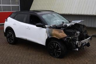 Coche siniestrado Peugeot 2008 2008 (UD/UK/UR/US/UX), MPV, 2019 1.2 VTi 12V PureTech 100 2020/11