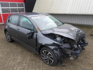 Uttjänta bilar auto Volkswagen Golf Golf VII (AUA), Hatchback, 2012 / 2021 1.0 TSI 12V BlueMotion 2019/10