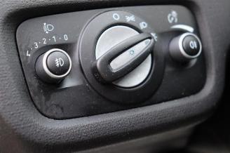 Ford Fiesta Fiesta 6 (JA8), Hatchback, 2008 / 2018 1.0 EcoBoost 12V 100 picture 24