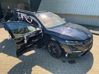 Salvage car Skoda Octavia Octavia Combi (NXAC), Combi 5-drs, 2019 iV 1.4 TSI RS 16V 2022/11