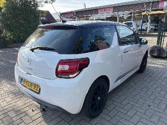 Coche accidentado Citroën DS3 1.2 VTI BUSINESS 2013/5