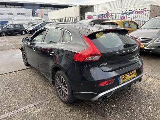 Voiture accidenté Volvo V-40 1.6 D2 SUMMUM 2015/7