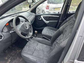 Dacia Sandero 1.6 LAUREATE picture 6