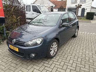 damaged passenger cars Volkswagen Golf 1.2 TSI STYLE 2011/9