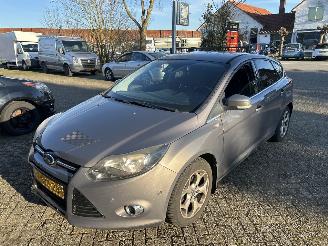 Ford Focus 1.0 ECOBOOST TITANIUM picture 4