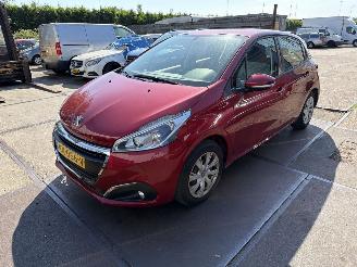 Unfallwagen Peugeot 208 1.2 Pure Tech Blue Lion 2017/12