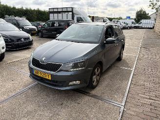 Coche accidentado Skoda Fabia 1.2 TSI  Style Business 2017/6