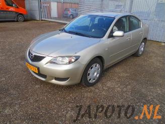 Salvage car Mazda 3 3 (BK12), Sedan, 2003 / 2009 1.6i 16V 2005/1