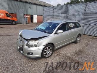 Auto da rottamare Toyota Avensis Avensis Wagon (T25/B1E), Combi, 2003 / 2008 2.0 16V VVT-i D4 2008/9