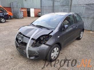 Uttjänta bilar auto Toyota Yaris Yaris II (P9), Hatchback, 2005 / 2014 1.0 12V VVT-i 2008/8