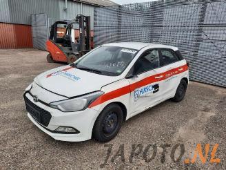Auto da rottamare Hyundai I-20 i20 (GBB), Hatchback, 2014 / 2020 1.2i 16V 2015/7