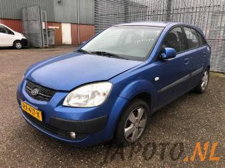Autoverwertung Kia Rio Rio II (DE), Hatchback, 2005 / 2011 1.4 16V 2007/11