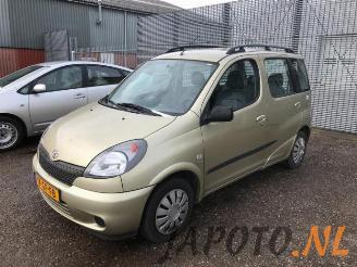 Uttjänta bilar auto Toyota Yaris-verso Yaris Verso (P2), MPV, 1999 / 2005 1.3 16V 2001/1