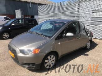 Auto da rottamare Mitsubishi Colt Colt (Z2/Z3), Hatchback, 2004 / 2012 1.3 16V 2009/8