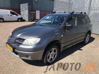 Vrakbiler auto Mitsubishi Outlander Outlander (CU), SUV, 2001 / 2007 2.0 16V 4x2 2007/10