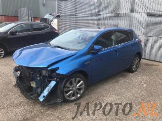 Uttjänta bilar auto Toyota Auris Auris (E18), Hatchback 5-drs, 2012 / 2019 1.8 16V Hybrid 2014/3