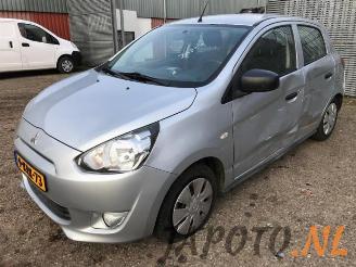 demontáž osobní automobily Mitsubishi Space-star Space Star (A0), Hatchback, 2012 1.0 12V 2013/6