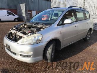 Sloopauto Toyota Avensis-verso Avensis Verso (M20), MPV, 2001 / 2005 2.0 16V VVT-i D-4 2005/11