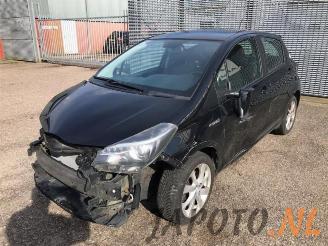 demontáž osobní automobily Toyota Yaris Yaris III (P13), Hatchback, 2010 / 2020 1.5 16V Hybrid 2015/6