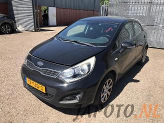 Salvage car Kia Rio Rio III (UB), Hatchback, 2011 / 2017 1.2 CVVT 16V 2011/11