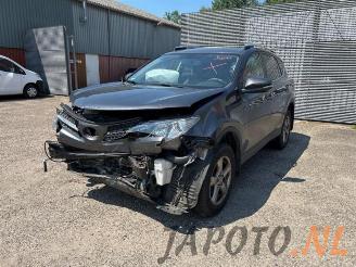 Salvage car Toyota Rav-4 RAV4 (A4), Terreinwagen, 2012 / 2019 2.0 16V VVT-i 4x4 2014/5