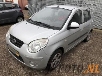Salvage car Kia Picanto Picanto (BA), Hatchback, 2004 / 2011 1.0 12V 2008/3