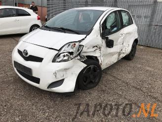Démontage voiture Toyota Yaris Yaris II (P9), Hatchback, 2005 / 2014 1.33 16V Dual VVT-I 2009/5