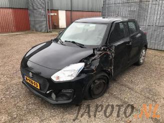 Auto da rottamare Suzuki Swift Swift (ZC/ZD), Hatchback 5-drs, 2017 1.2 Dual Jet 16V 2017/10