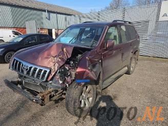 Sloopauto Toyota Landcruiser Land Cruiser (J12), Terreinwagen, 2002 / 2010 3.0 D-4D 16V 2004/2