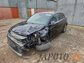 Salvage car Kia Rio Rio IV (YB), Hatchback, 2017 1.0i T-GDi 120 12V 2017/1