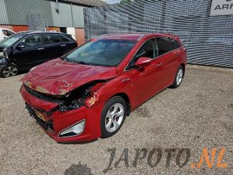 Uttjänta bilar auto Hyundai I-40 i40 CW (VFC), Combi, 2011 / 2019 1.6 GDI 16V 2013/4