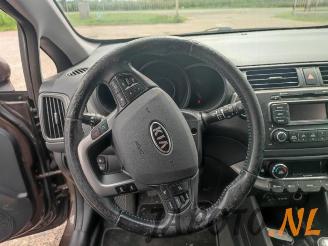 Kia Rio Rio III (UB), Hatchback, 2011 / 2017 1.2 CVVT 16V picture 13