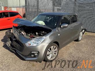 Coche siniestrado Suzuki Swift Swift (ZC/ZD), Hatchback 5-drs, 2017 1.2 Dual Jet 16V SHVS 2019/11