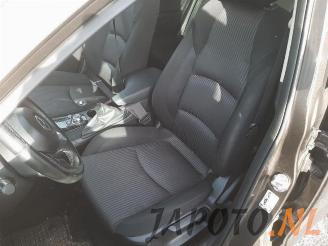 Mazda 3 3 (BM/BN), Sedan, 2013 / 2019 2.2 SkyActiv-D 150 16V picture 12