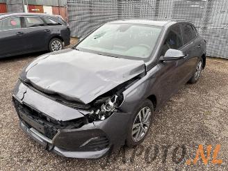 Vrakbiler auto Hyundai I-30 i30 Fastback (PDEBA/PEDBC), Liftback, 2017 1.0 T-GDI 12V 2019/5